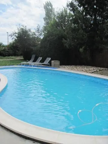 Le Ribet Frühstückspension 3*